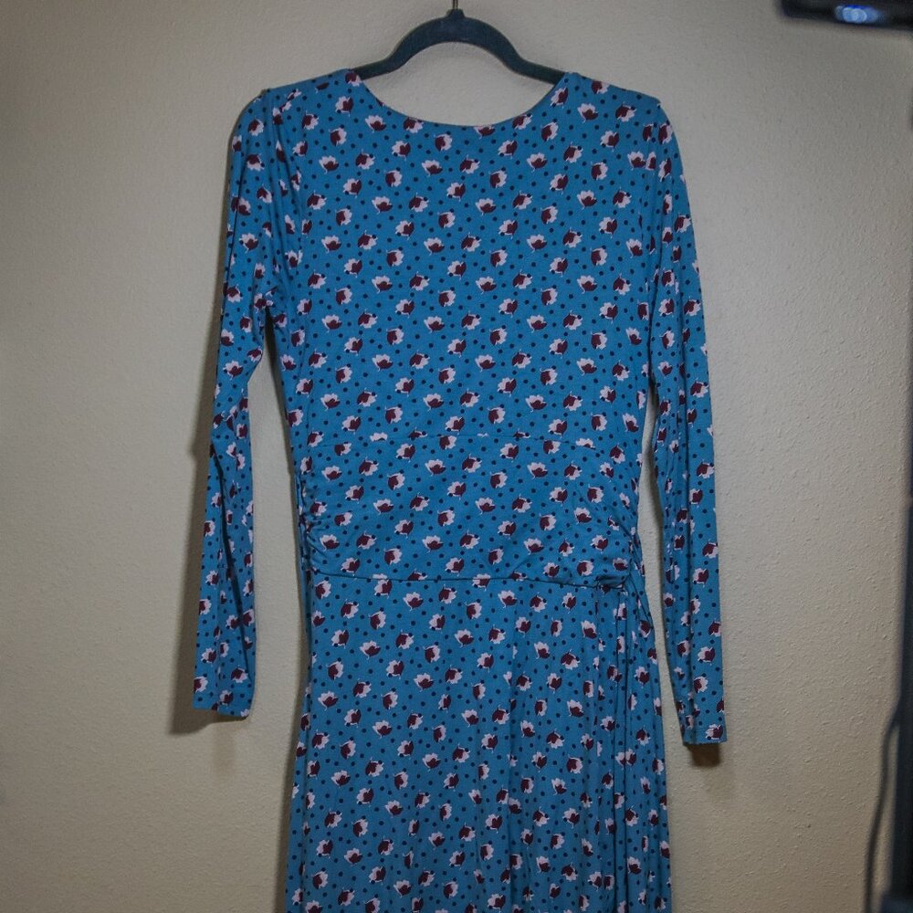 Dress - Picture 4 of 4